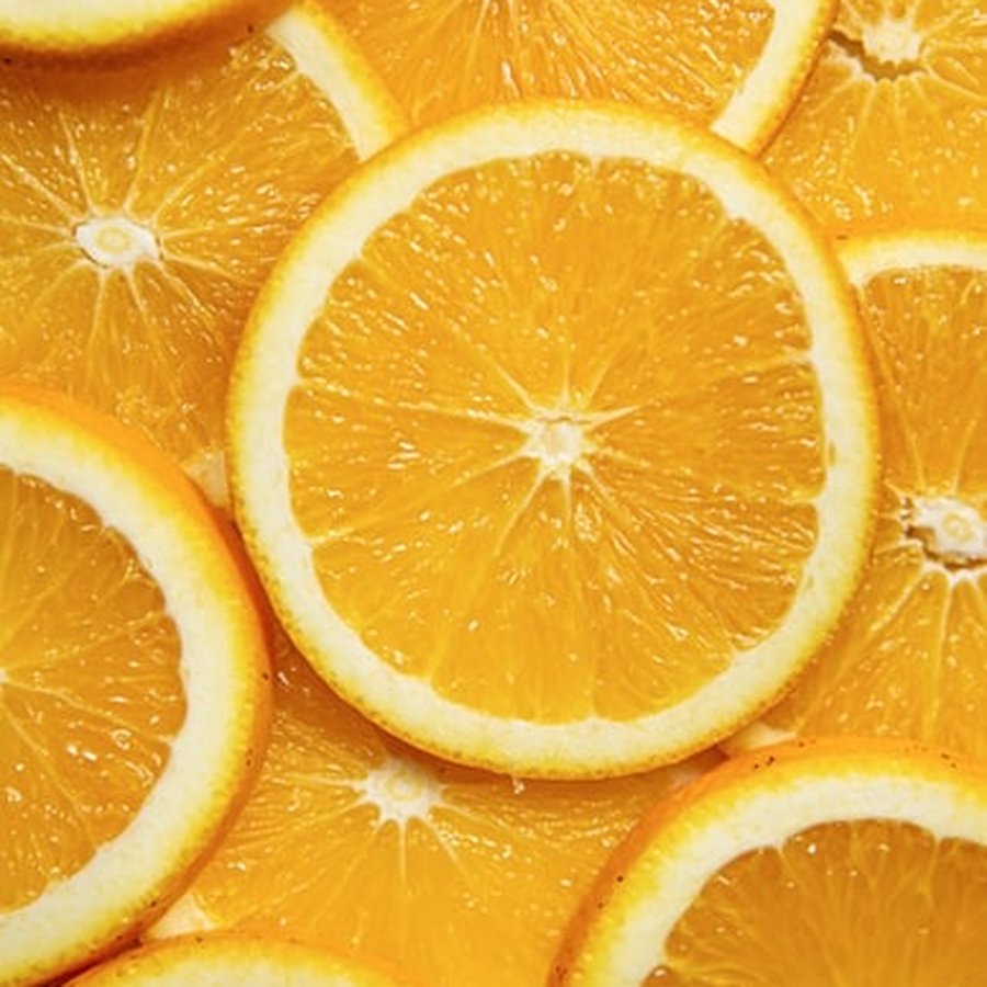 Fresh oranges